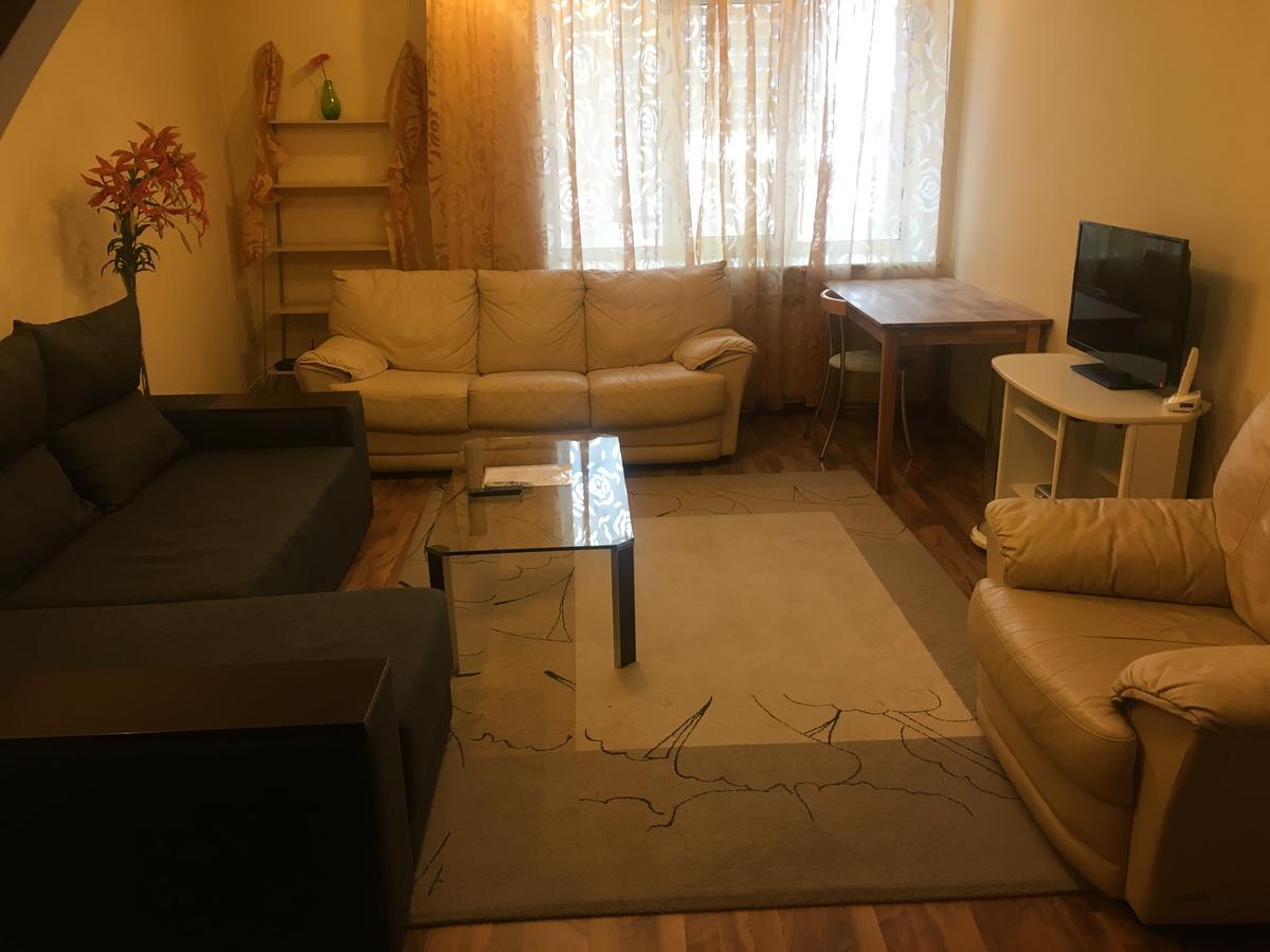 Hotel Service Predslava On Antonovicha Street Киев Экстерьер фото