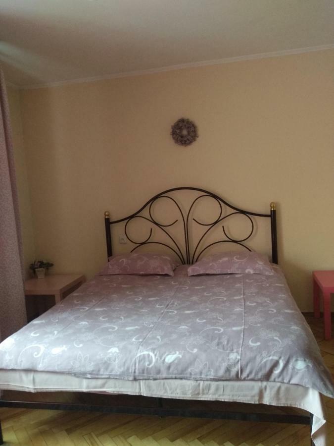 Hotel Service Predslava On Antonovicha Street Киев Экстерьер фото